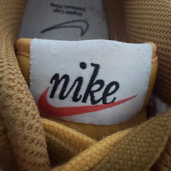 NIKE AIR FORCE 1 LOW (DA8302-700) Women’s University Gold Shoes-Size 8 1/2 - Picture 5 of 12